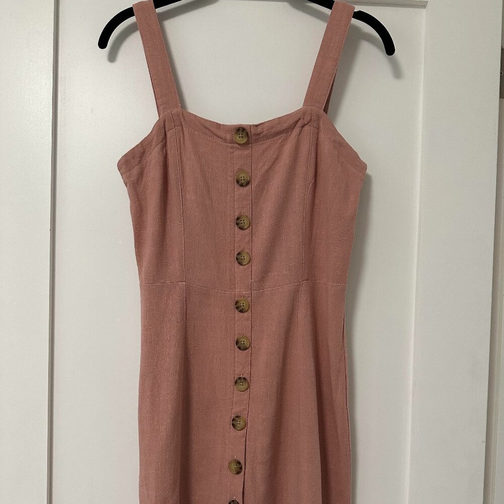 Dusty pink dress with button detail